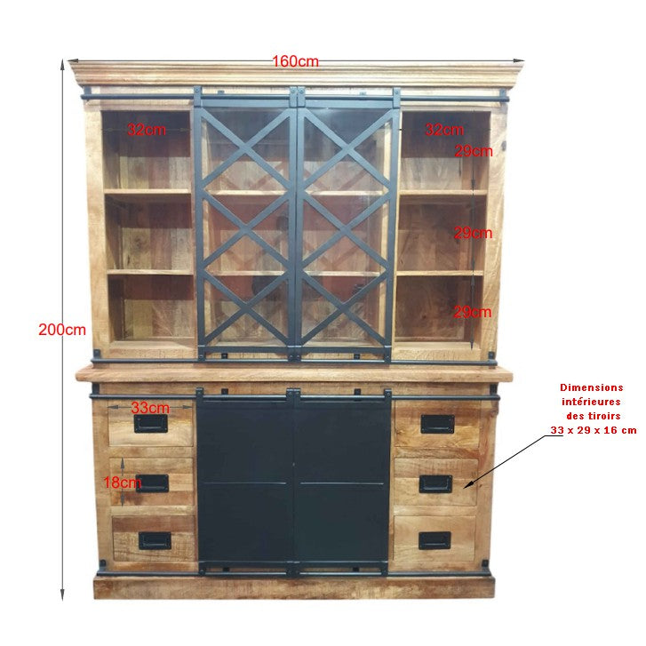 Ce vaisselier industriel a été fabriqué à partir de bois massif de manguier pour sa structure et d'acier et verre pour ses portes coulissantes. Kukuu, meubles industriels de qualité.
