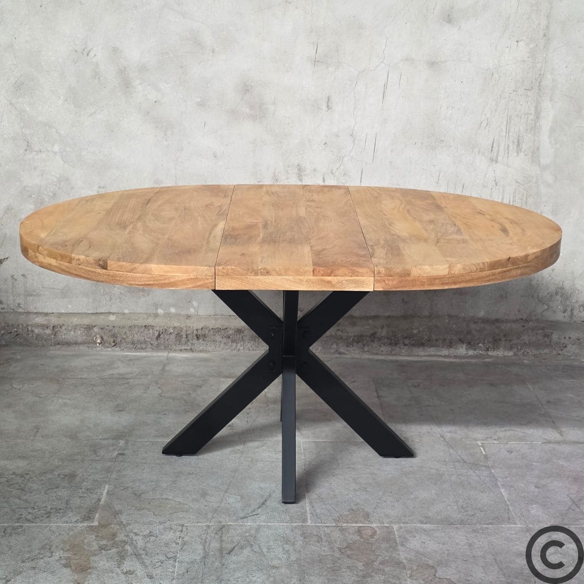 Table ronde extensible industrielle en bois de manguier avec piètement métal