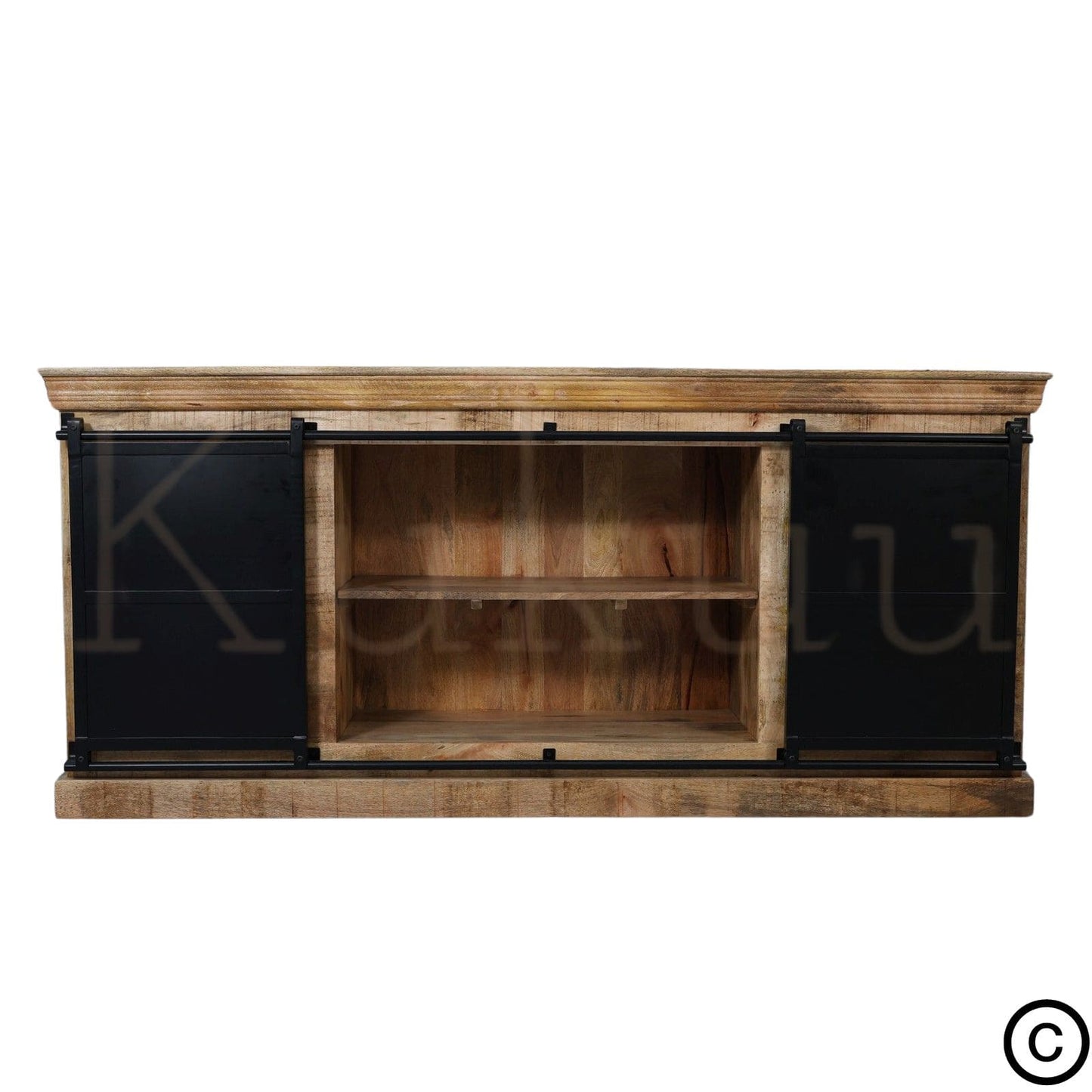 Ce buffet industriel bois massif fait de bois de manguier et métal, est composé de 6 tiroirs en bois, 2 portes coulissantes et de 2 étagères. Dimensions: 200 (L) X 45 (l) X 90 (H) cm. Kukuu, meubles industriels de qualité.