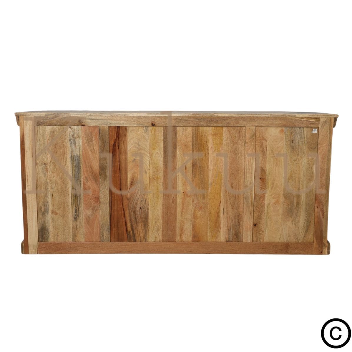 Ce buffet industriel bois massif fait de bois de manguier et métal, est composé de 6 tiroirs en bois, 2 portes coulissantes et de 2 étagères. Dimensions: 200 (L) X 45 (l) X 90 (H) cm. Kukuu, meubles industriels de qualité.