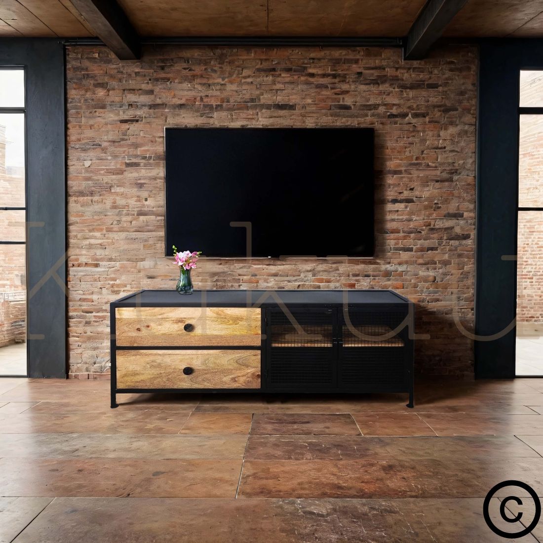 Meuble tv indus avec tiroirs et étagères style industriel. Mesures: 160 x 45 x 50 cm. Kukuu, mobilier industriel et bois massif.