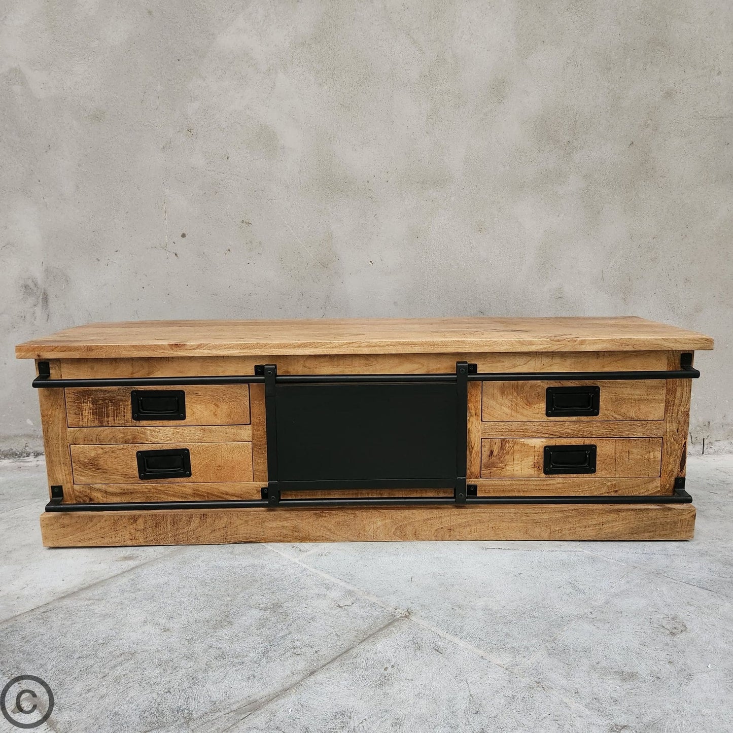 Meuble tv industriel 160 cm manguier et métal Kukuu. Kukuu, meubles industriels de qualité.