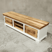 Meuble TV bois blanc 180 cm en manguier massif KUKUU, vue de côté