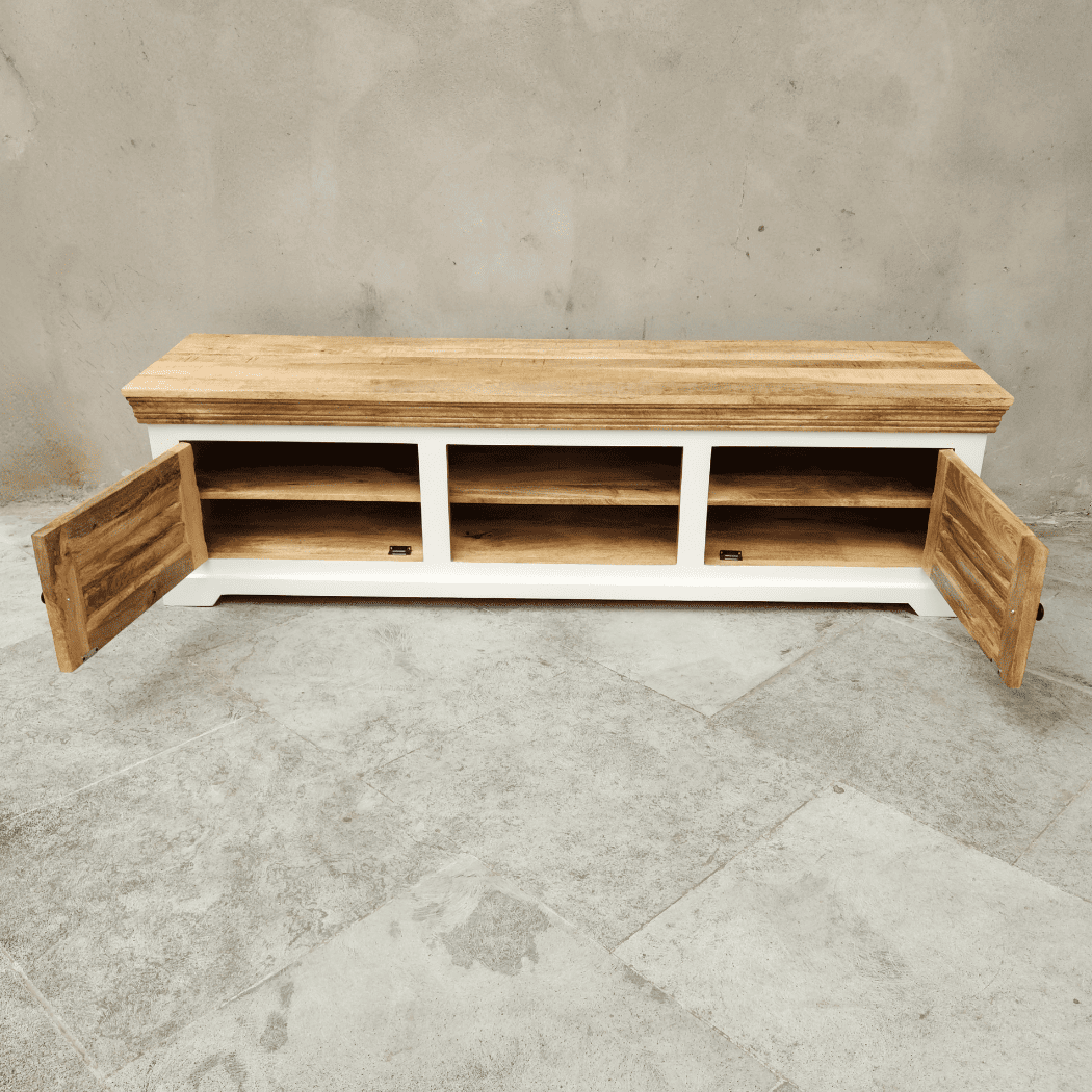 Meuble TV bois blanc 180 cm en manguier massif KUKUU, portes en manguier ouvertes 