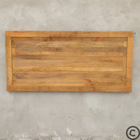 Tête de lit en bois de manguier massif rainurée, vue de face – Mobilier de chambre artisanal KUKUU