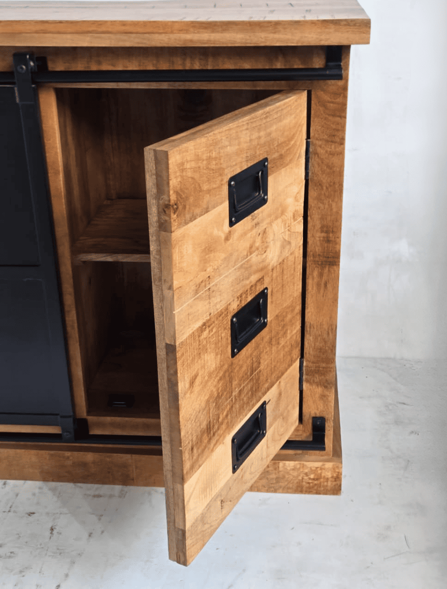 zoom porte effet tiroir - bahut industriel KUKUU 200 cm fabriqué en bois massif de manguier et métal