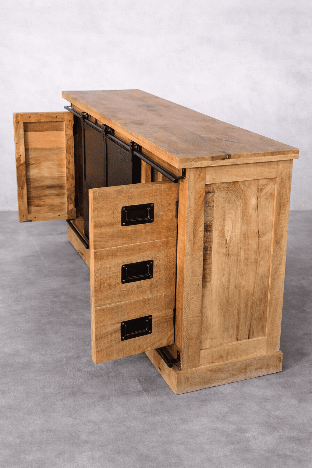 buffet industriel manguier tiroirs effet tiroirs détail rangement Kukuu