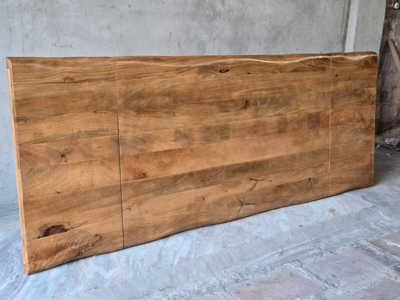 Table à manger industrielle extensible 200-300 cm bois massif KUKUU -plateau