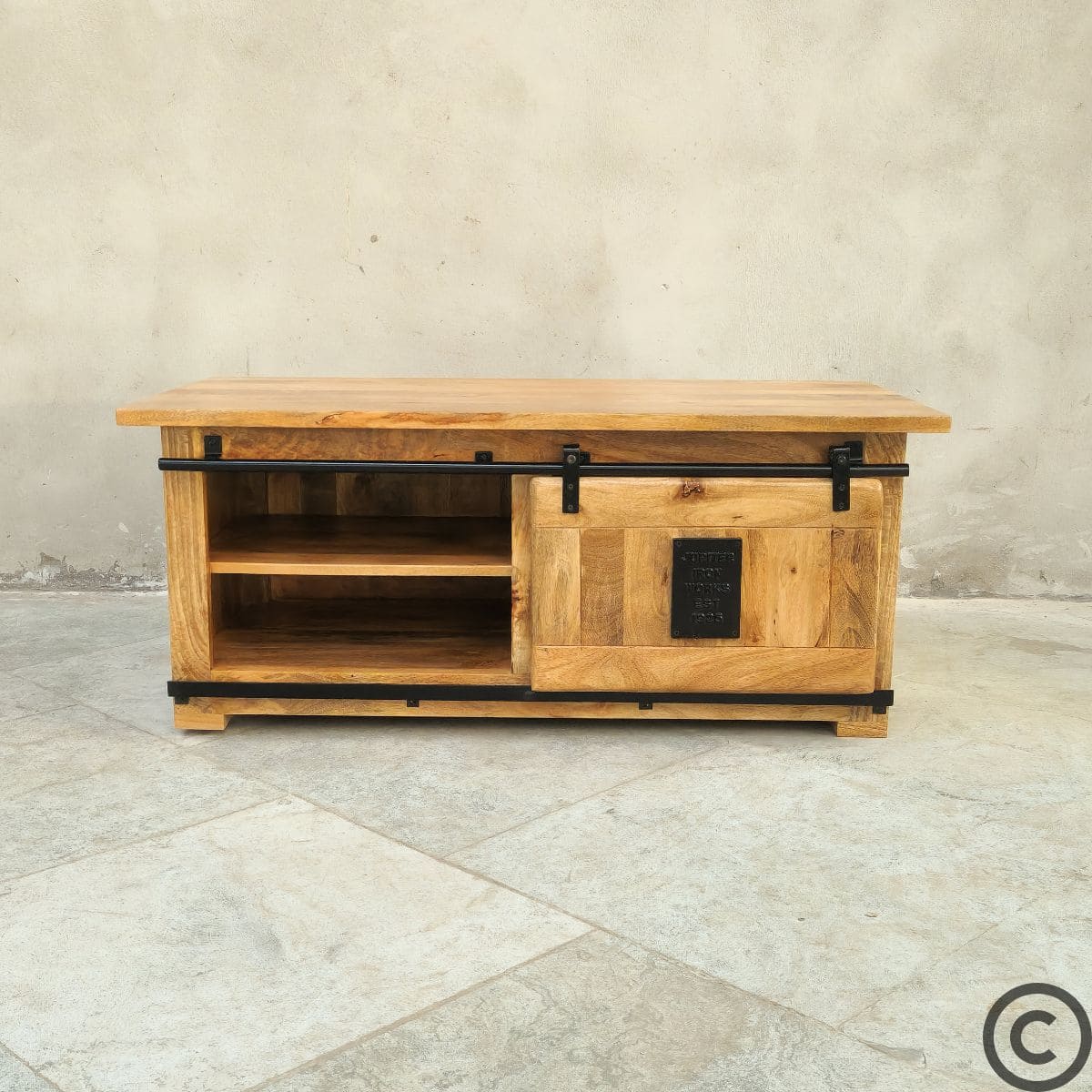 Table basse en manguier style industriel, vue de face – KUKUU