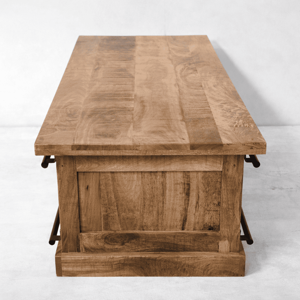 table basse industrielle en manguier massif vue latérale meuble salon KUKUU