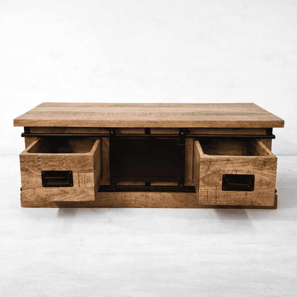 table basse industrielle manguier massif avec tiroirs de rangement ouverts KUKUU