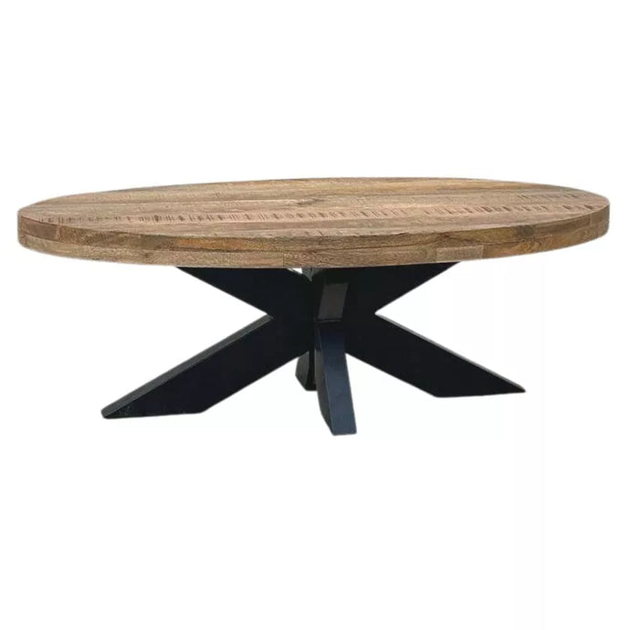 Cette table basse industrielle ovale a été fabriqué à partir de métal et bois de manguier. Mesures: 120 x 60 x 42 cm. Kukuu, boutique en ligne de meubles industriels, vintages et scandinaves. 
